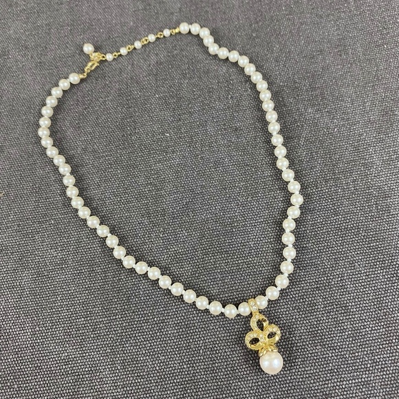 Vintage Pearl Necklace with Rhinestones Bow Gold - Picture 6 of 8